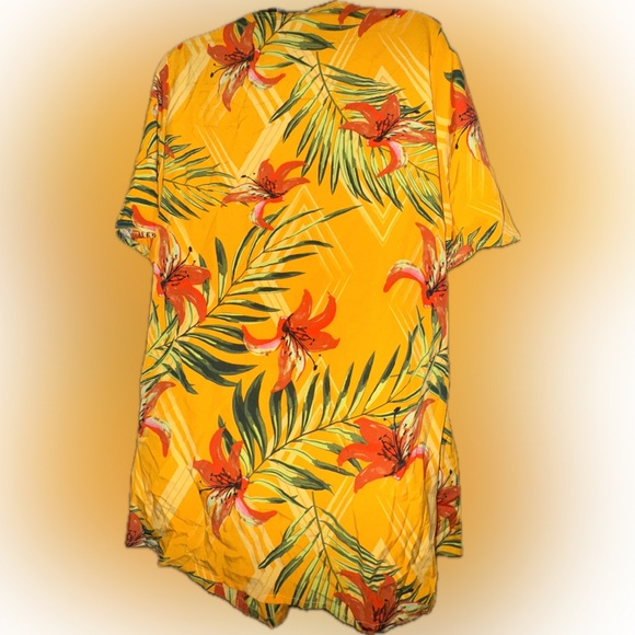 Women’s 2 piece tropical short set - Picture 2 of 2